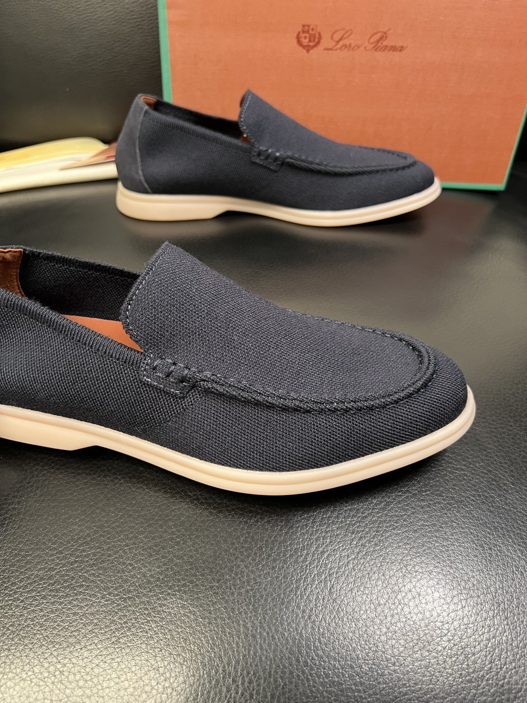 Loro Piana 高品质 顶级工艺品 诺悠翩雅 新品专柜同步原厂配置，鞋面意大利进口牛皮面料，高品质