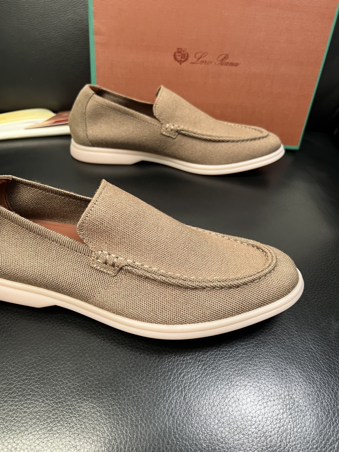 Loro Piana 高品质 顶级工艺品 诺悠翩雅 新品专柜同步原厂配置，鞋面意大利进口牛皮面料，高品质