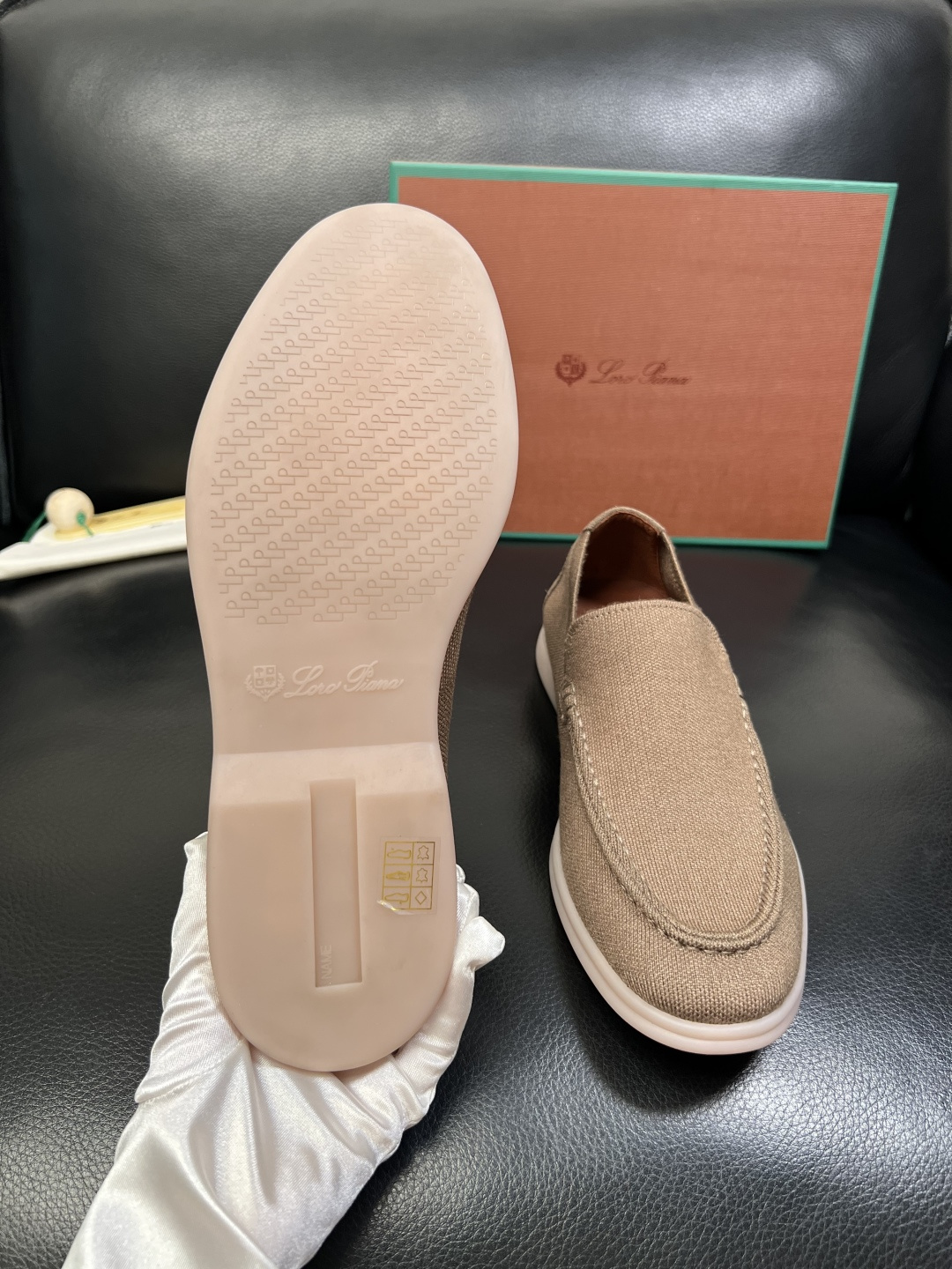 Loro Piana 高品质 顶级工艺品 诺悠翩雅 新品专柜同步原厂配置，鞋面意大利进口牛皮面料，高品质