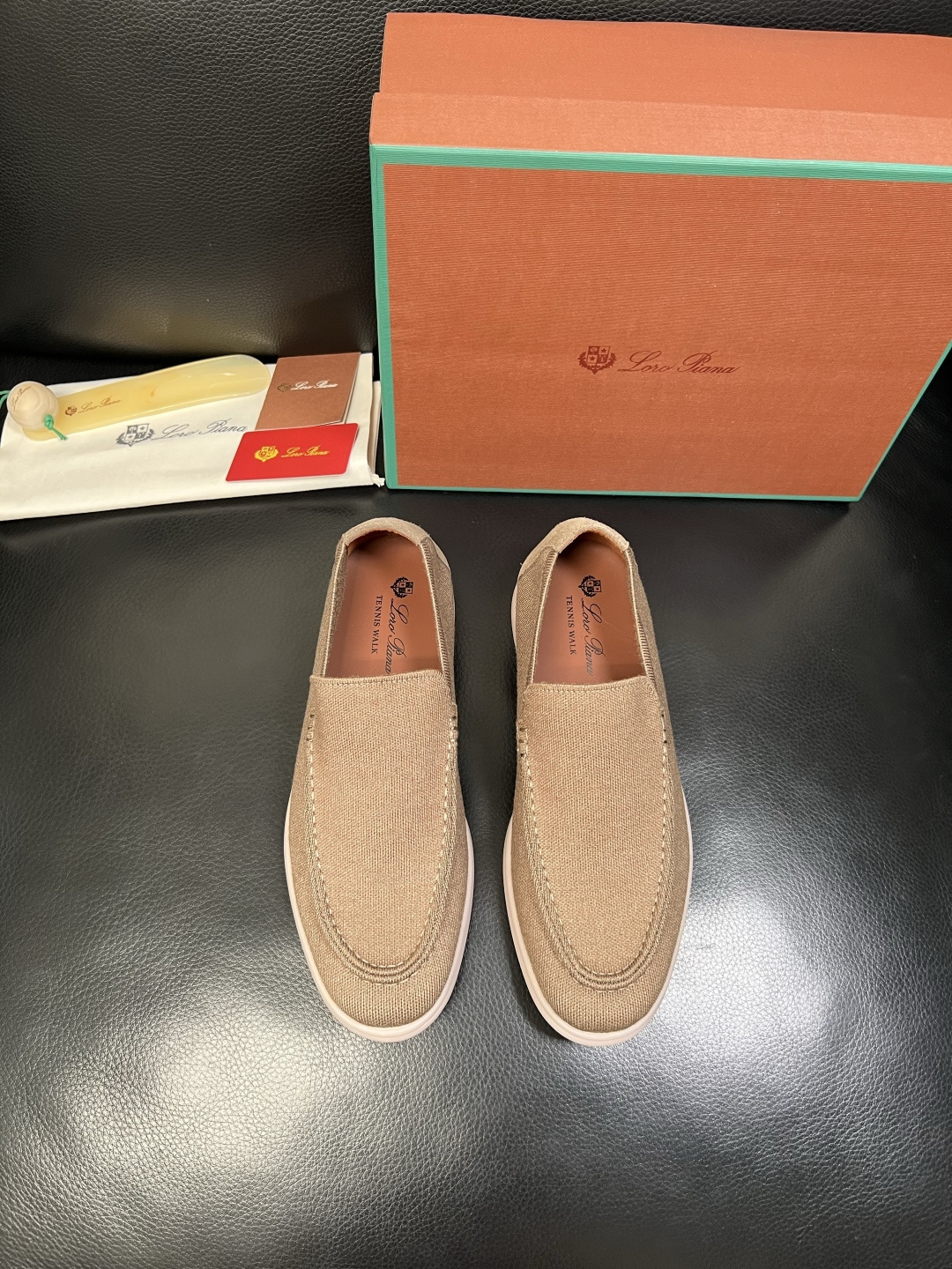 Loro Piana 高品质 顶级工艺品 诺悠翩雅 新品专柜同步原厂配置，鞋面意大利进口牛皮面料，高品质