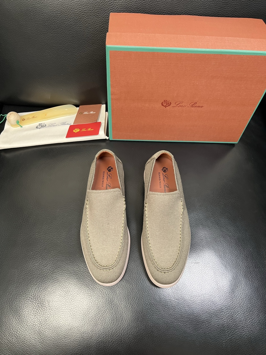 Loro Piana 高品质 顶级工艺品 诺悠翩雅 新品专柜同步原厂配置，鞋面意大利进口牛皮面料，高品质
