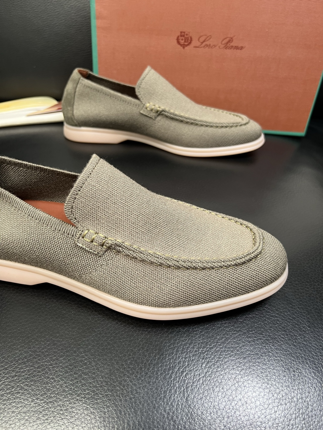 Loro Piana 高品质 顶级工艺品 诺悠翩雅 新品专柜同步原厂配置，鞋面意大利进口牛皮面料，高品质