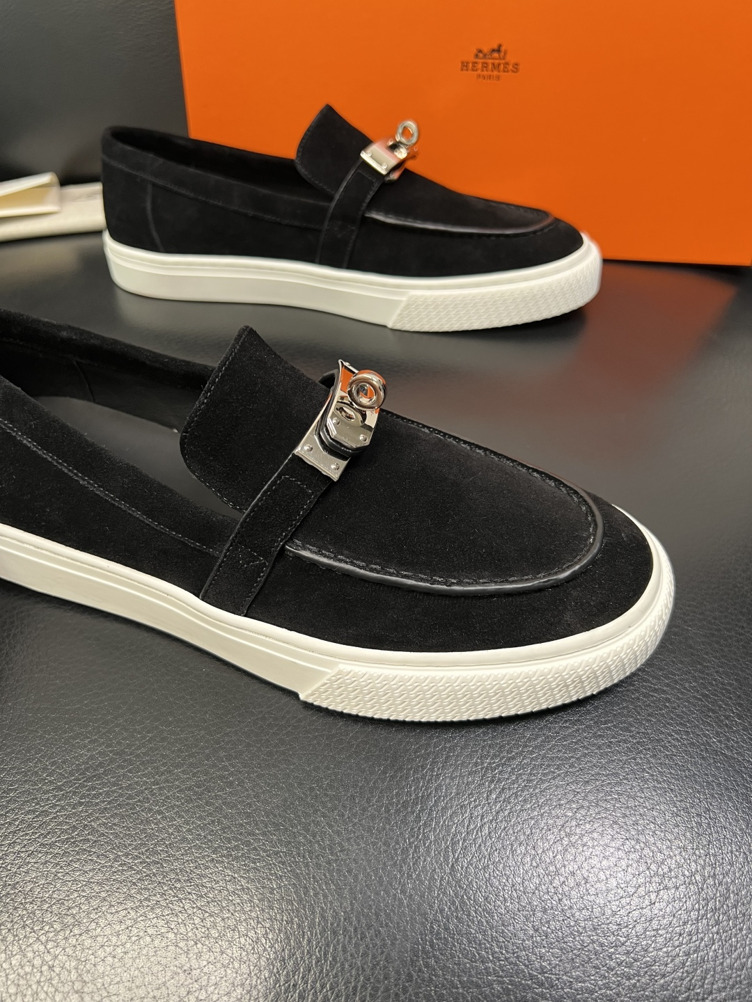 带飞机盒 Hermes 高品质 顶级工艺品 爱马仕 专柜同步发售原厂配置，意大利进口原版牛皮面料，高品质