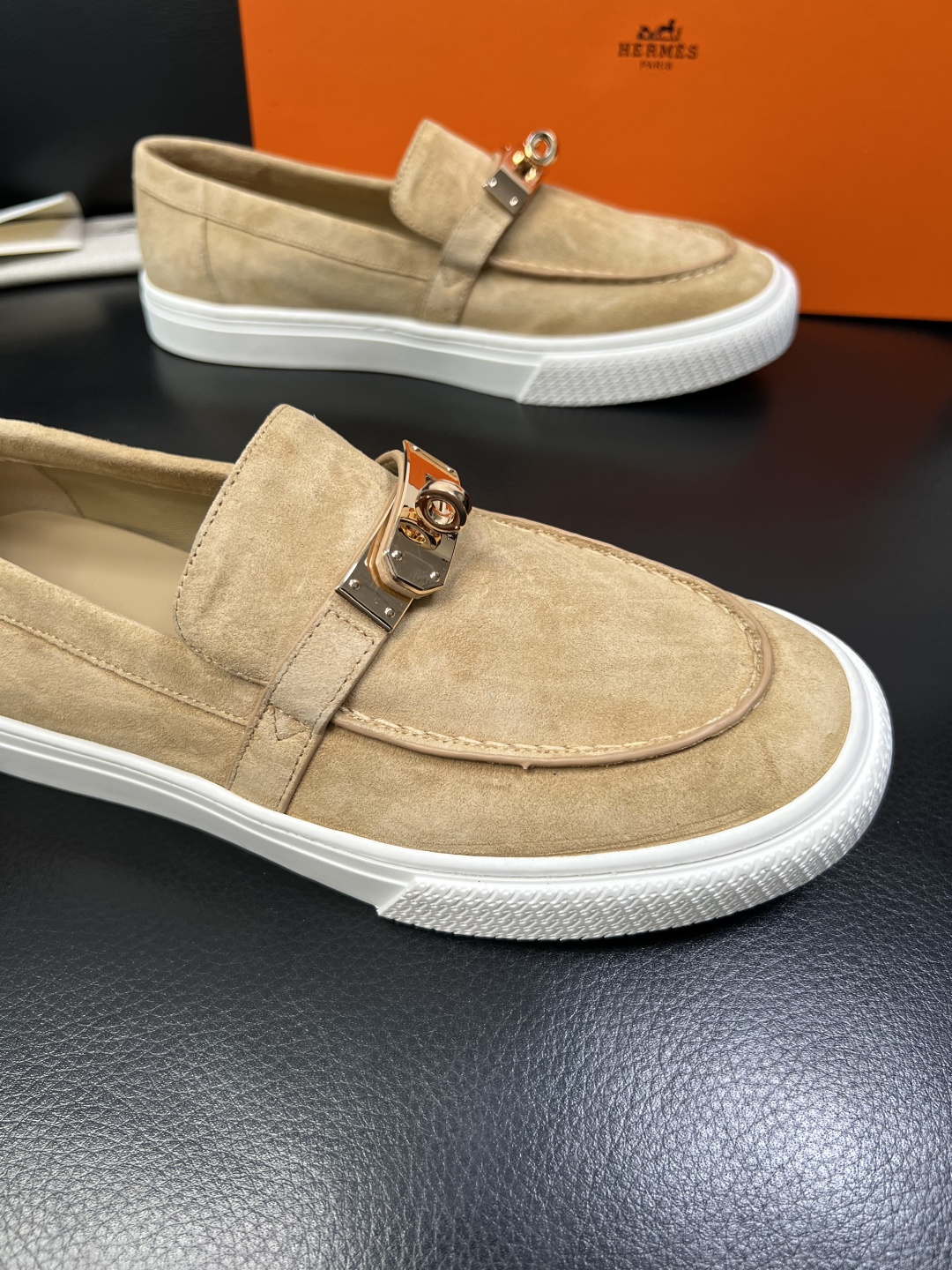 带飞机盒 Hermes 高品质 顶级工艺品 爱马仕 专柜同步发售原厂配置，意大利进口原版牛皮面料，高品质