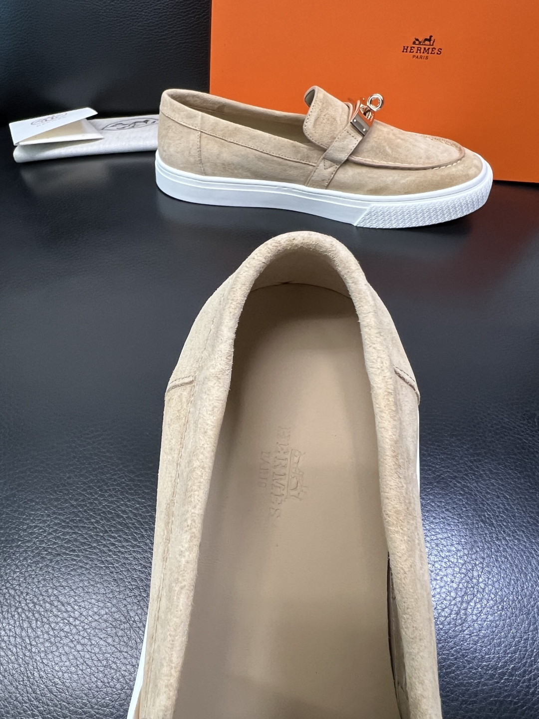带飞机盒 Hermes 高品质 顶级工艺品 爱马仕 专柜同步发售原厂配置，意大利进口原版牛皮面料，高品质