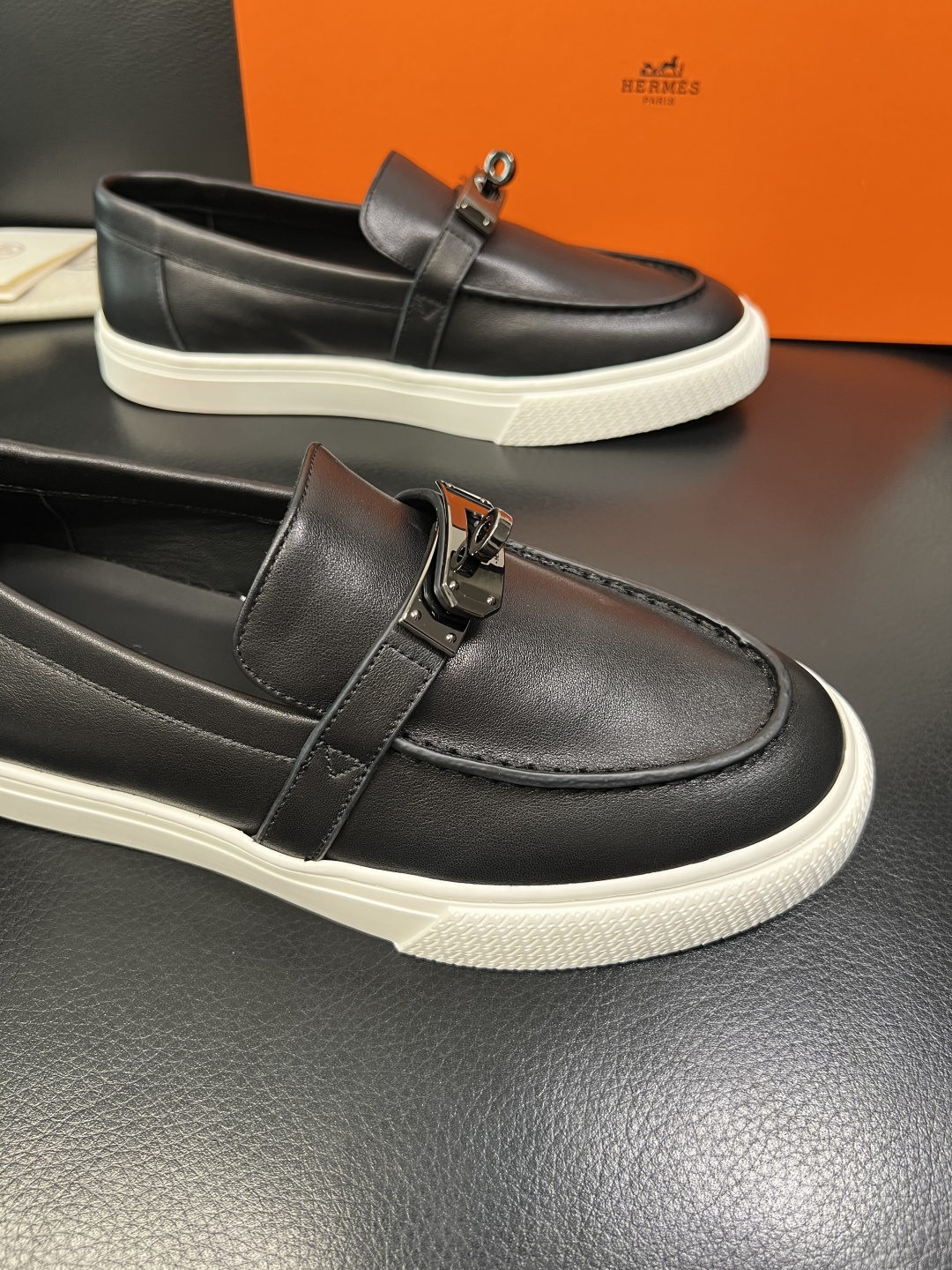 带飞机盒 Hermes 高品质 顶级工艺品 爱马仕 专柜同步发售原厂配置，意大利进口原版牛皮面料，高品质