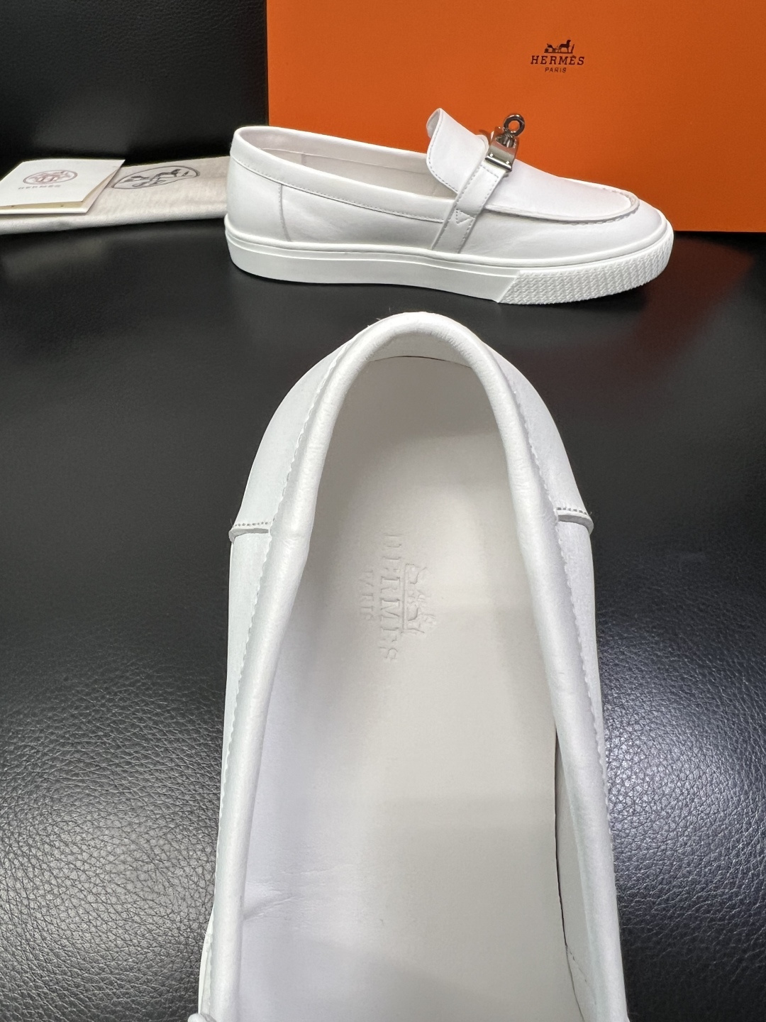 带飞机盒 Hermes 高品质 顶级工艺品 爱马仕 专柜同步发售原厂配置，意大利进口原版牛皮面料，高品质