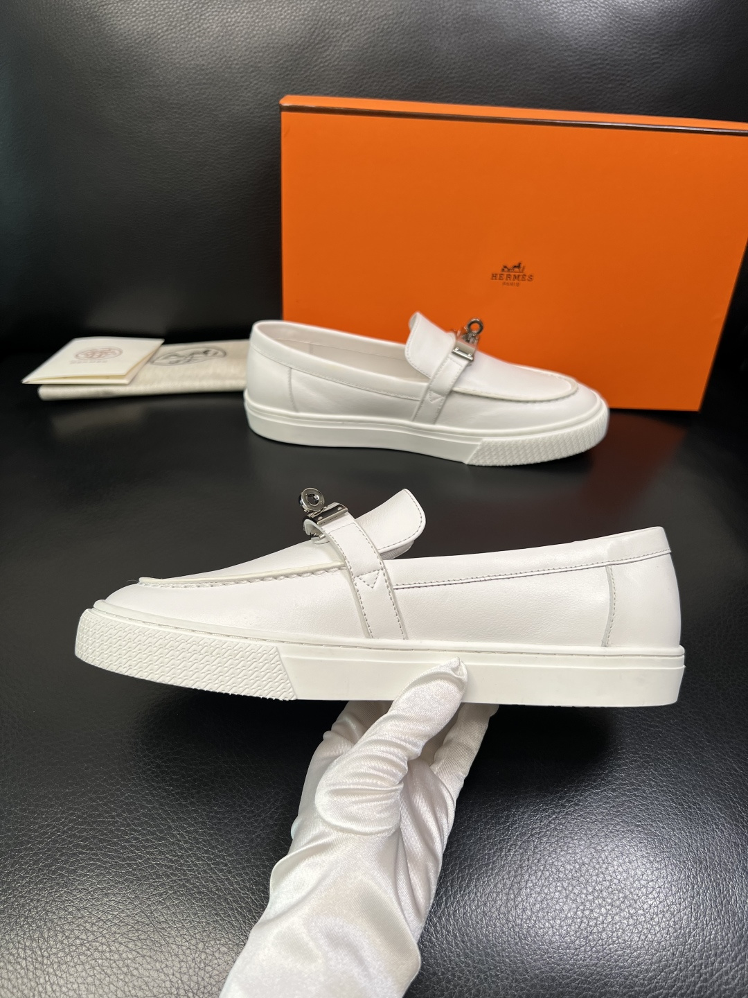 带飞机盒 Hermes 高品质 顶级工艺品 爱马仕 专柜同步发售原厂配置，意大利进口原版牛皮面料，高品质