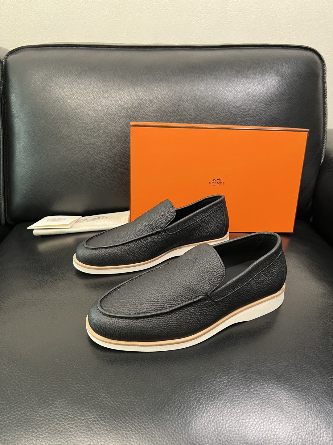 带飞机盒 Hermes 高品质 顶级工艺品 爱马仕 专柜同步发售原厂配置，意大利进口原版牛皮面料，高品质
