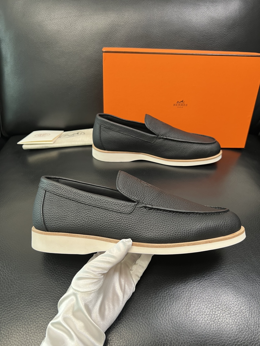 带飞机盒 Hermes 高品质 顶级工艺品 爱马仕 专柜同步发售原厂配置，意大利进口原版牛皮面料，高品质