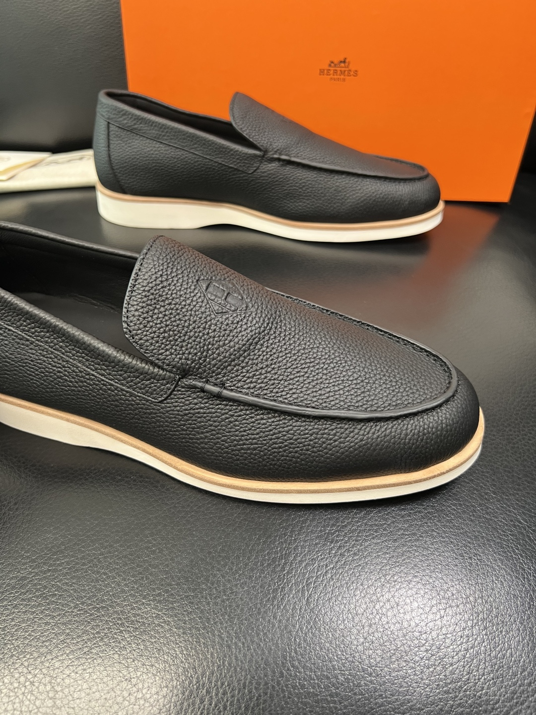 带飞机盒 Hermes 高品质 顶级工艺品 爱马仕 专柜同步发售原厂配置，意大利进口原版牛皮面料，高品质