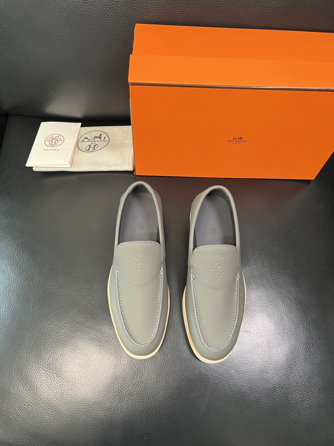 带飞机盒 Hermes 高品质 顶级工艺品 爱马仕 专柜同步发售原厂配置，意大利进口原版牛皮面料，高品质