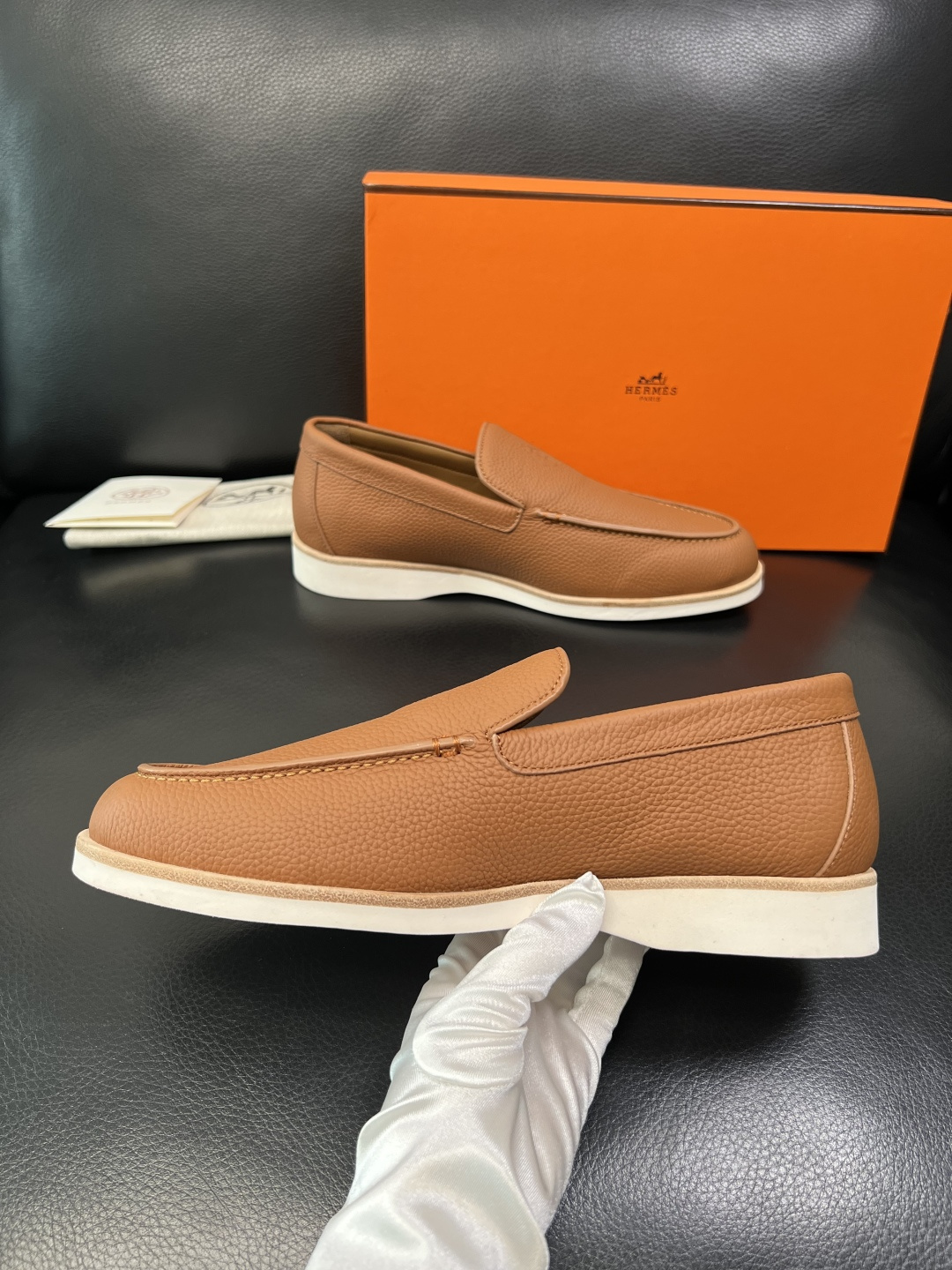 带飞机盒 Hermes 高品质 顶级工艺品 爱马仕 专柜同步发售原厂配置，意大利进口原版牛皮面料，高品质
