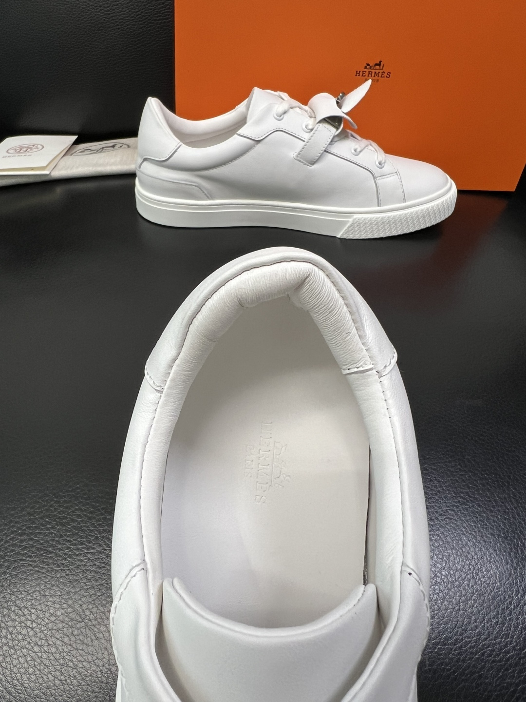带飞机盒 Hermes 高品质 顶级工艺品 爱马仕 专柜同步发售原厂配置，意大利进口原版牛皮面料，高品质