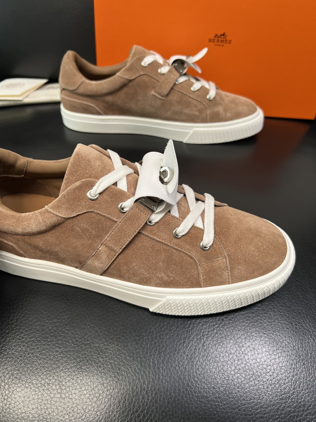 带飞机盒 Hermes 高品质 顶级工艺品 爱马仕 专柜同步发售原厂配置，意大利进口原版牛皮面料，高品质