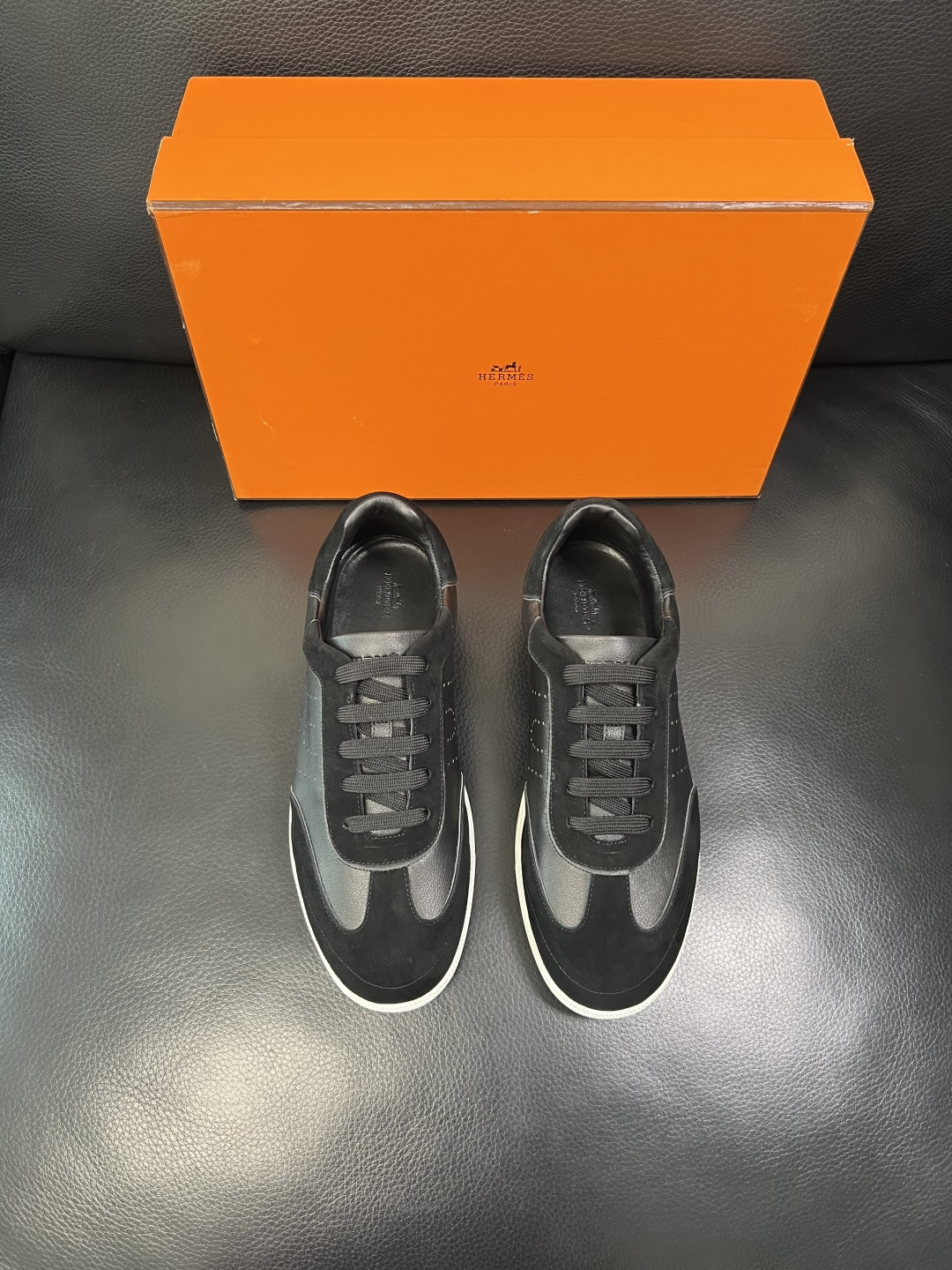 Hermes 高品质 顶级工艺品 爱马仕 专柜同步发售原厂配置，意大利进口原版牛皮面料，高品质拼接工艺，
