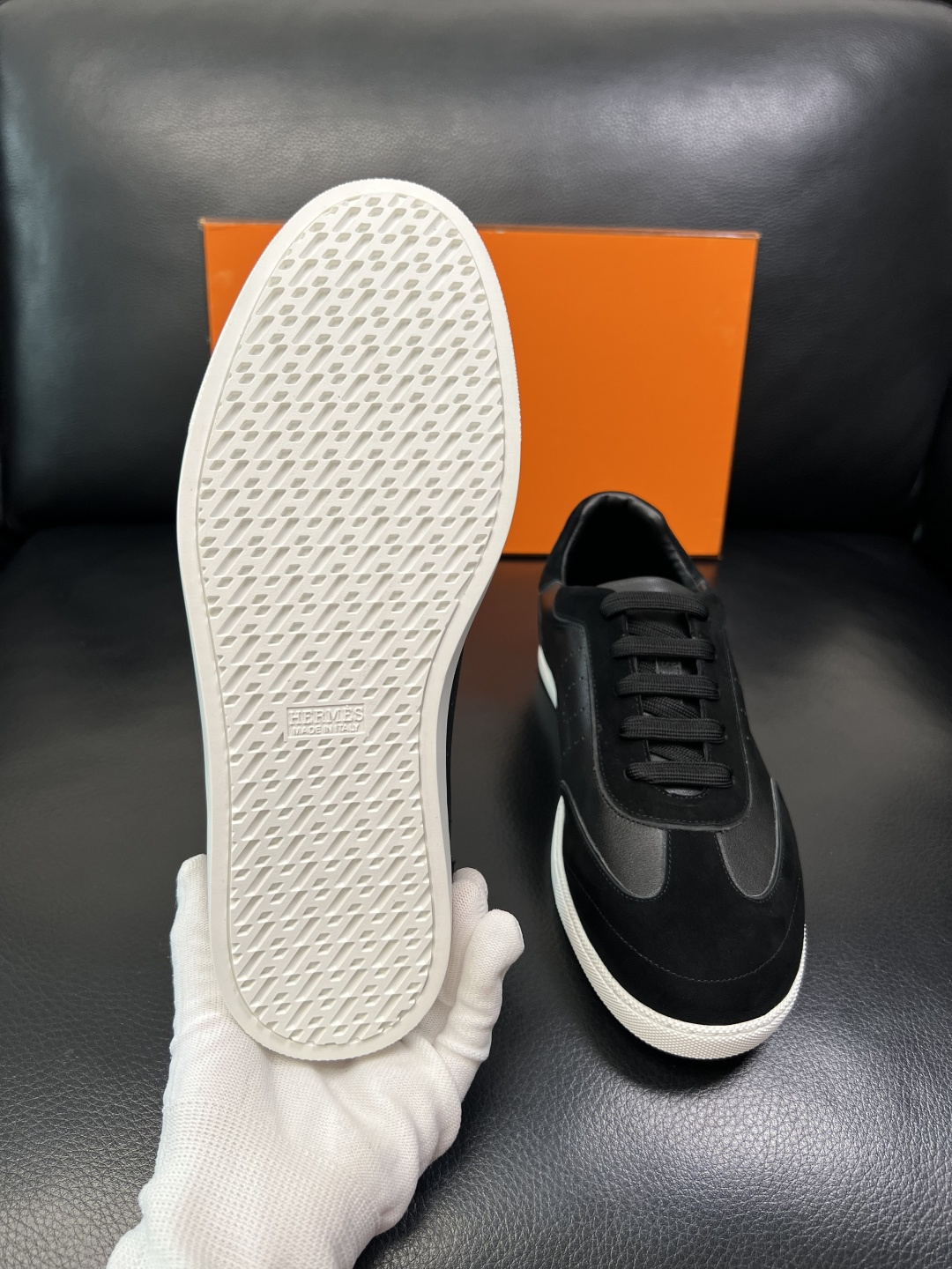 Hermes 高品质 顶级工艺品 爱马仕 专柜同步发售原厂配置，意大利进口原版牛皮面料，高品质拼接工艺，