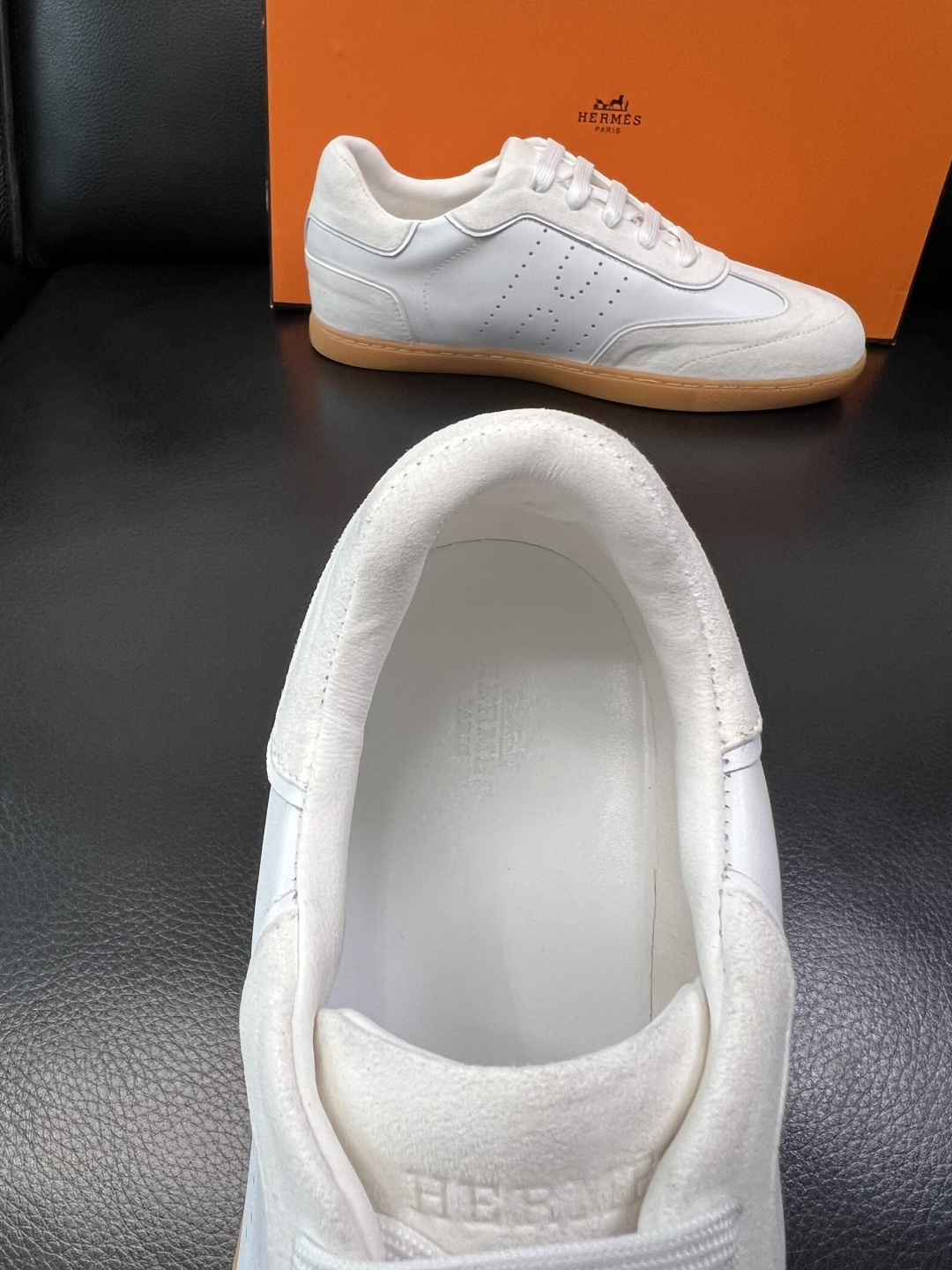 Hermes 高品质 顶级工艺品 爱马仕 专柜同步发售原厂配置，意大利进口原版牛皮面料，高品质拼接工艺，