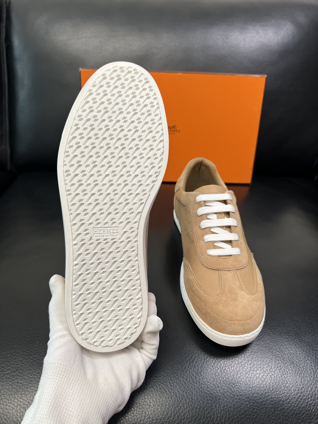 Hermes 高品质 顶级工艺品 爱马仕 专柜同步发售原厂配置，意大利进口原版牛皮面料，高品质拼接工艺，