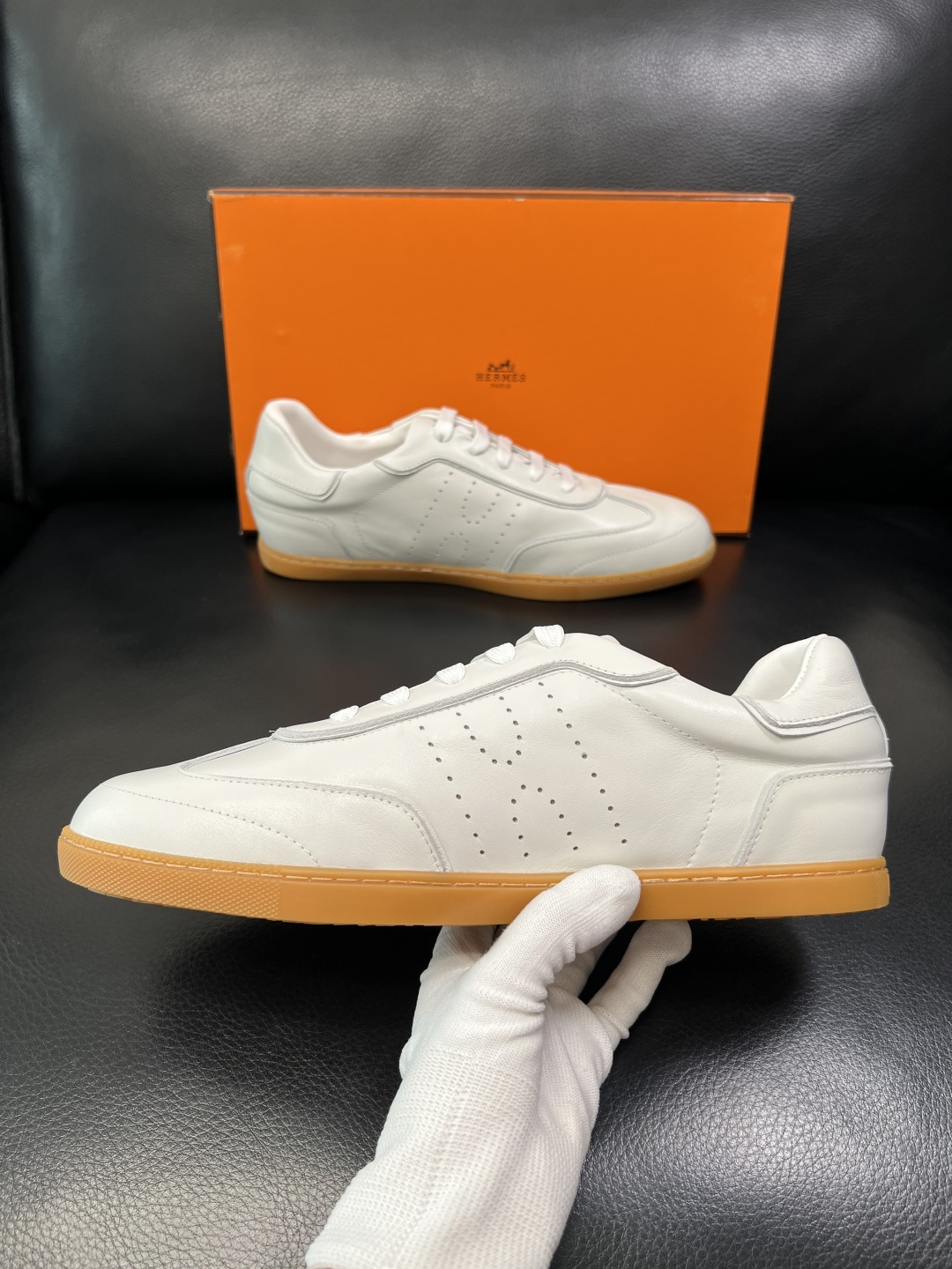 Hermes 高品质 顶级工艺品 爱马仕 专柜同步发售原厂配置，意大利进口原版牛皮面料，高品质拼接工艺，