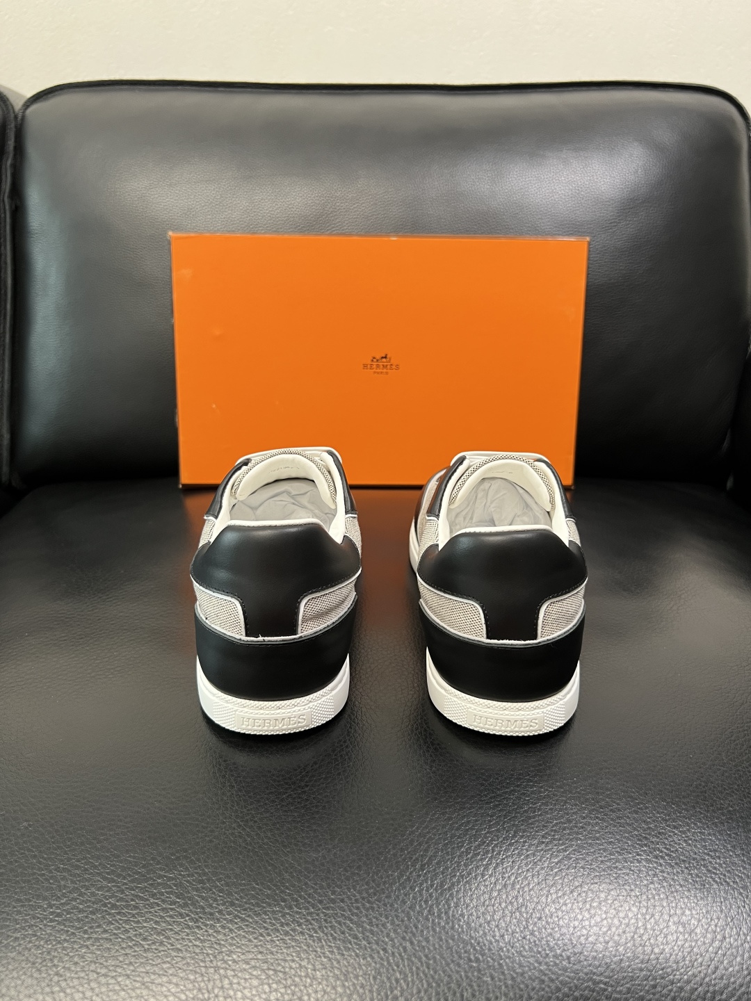 Hermes 高品质 顶级工艺品 爱马仕 专柜同步发售原厂配置，意大利进口原版牛皮面料，高品质拼接工艺，