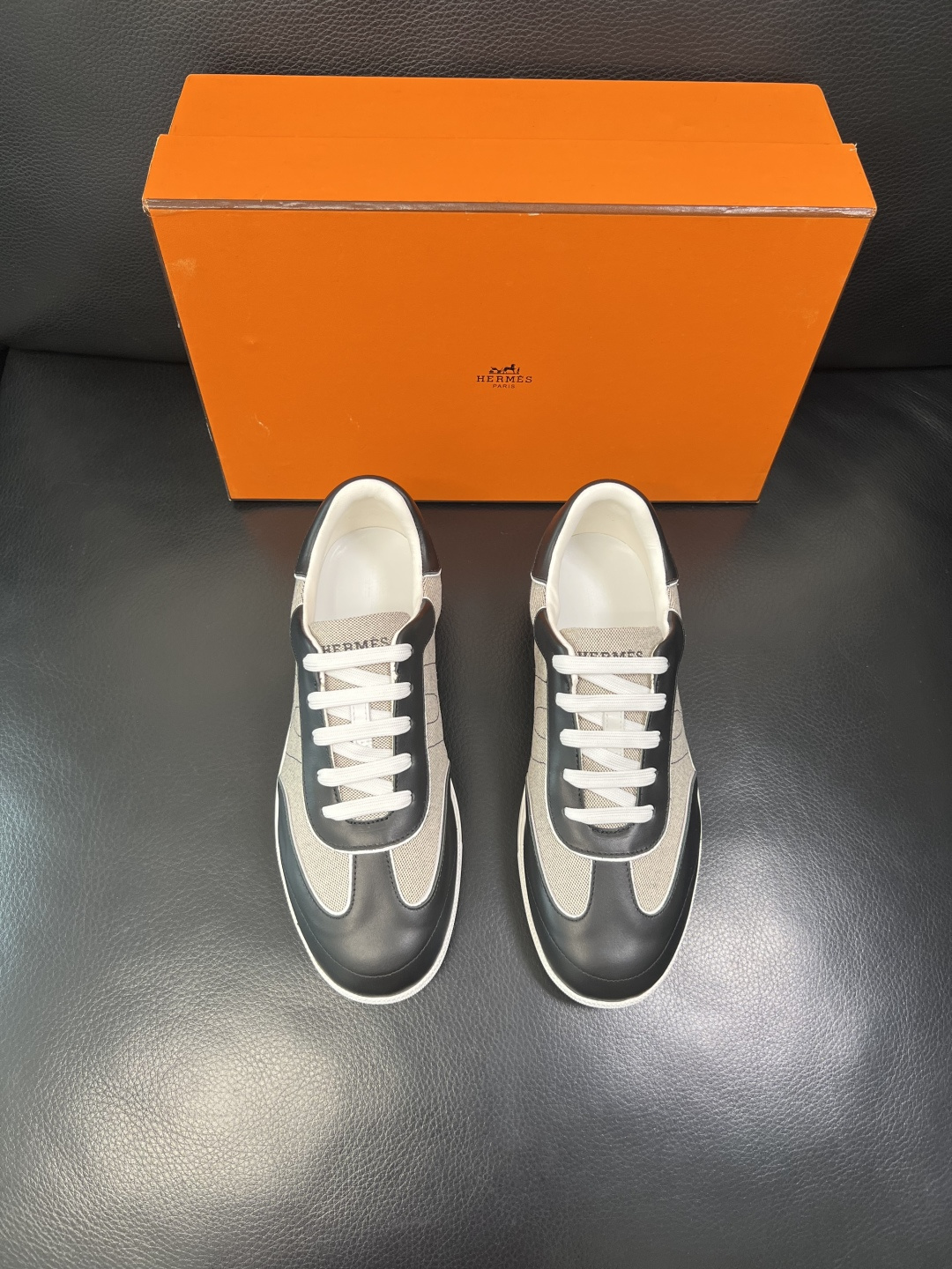 Hermes 高品质 顶级工艺品 爱马仕 专柜同步发售原厂配置，意大利进口原版牛皮面料，高品质拼接工艺，