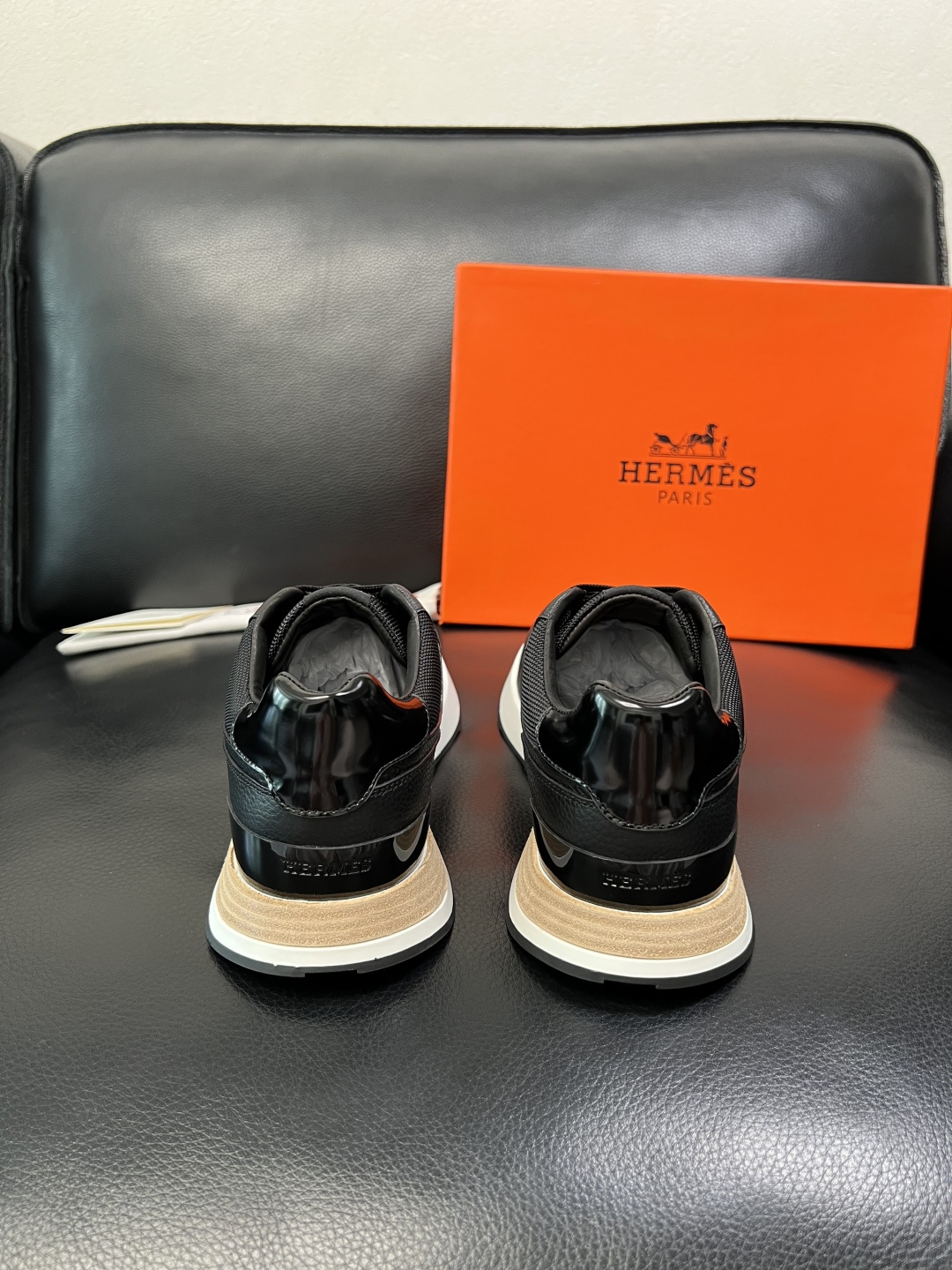 Hermes 高品质 顶级工艺品 爱马仕 专柜同步 原厂配置，意大利进口原版牛皮面料，高品质拼接工艺，全