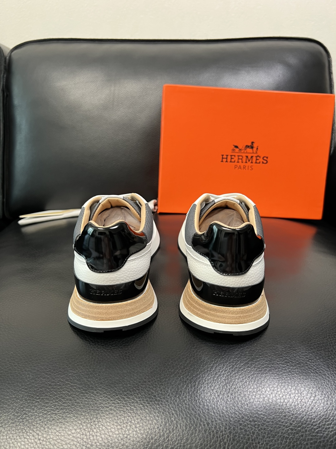 Hermes 高品质 顶级工艺品 爱马仕 专柜同步 原厂配置，意大利进口原版牛皮面料，高品质拼接工艺，全