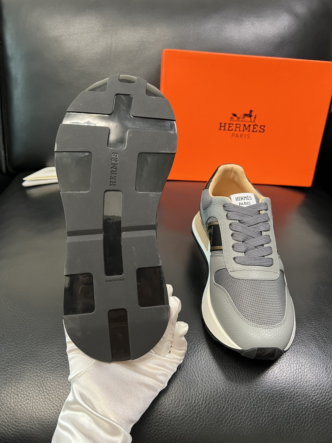 Hermes 高品质 顶级工艺品 爱马仕 专柜同步 原厂配置，意大利进口原版牛皮面料，高品质拼接工艺，全