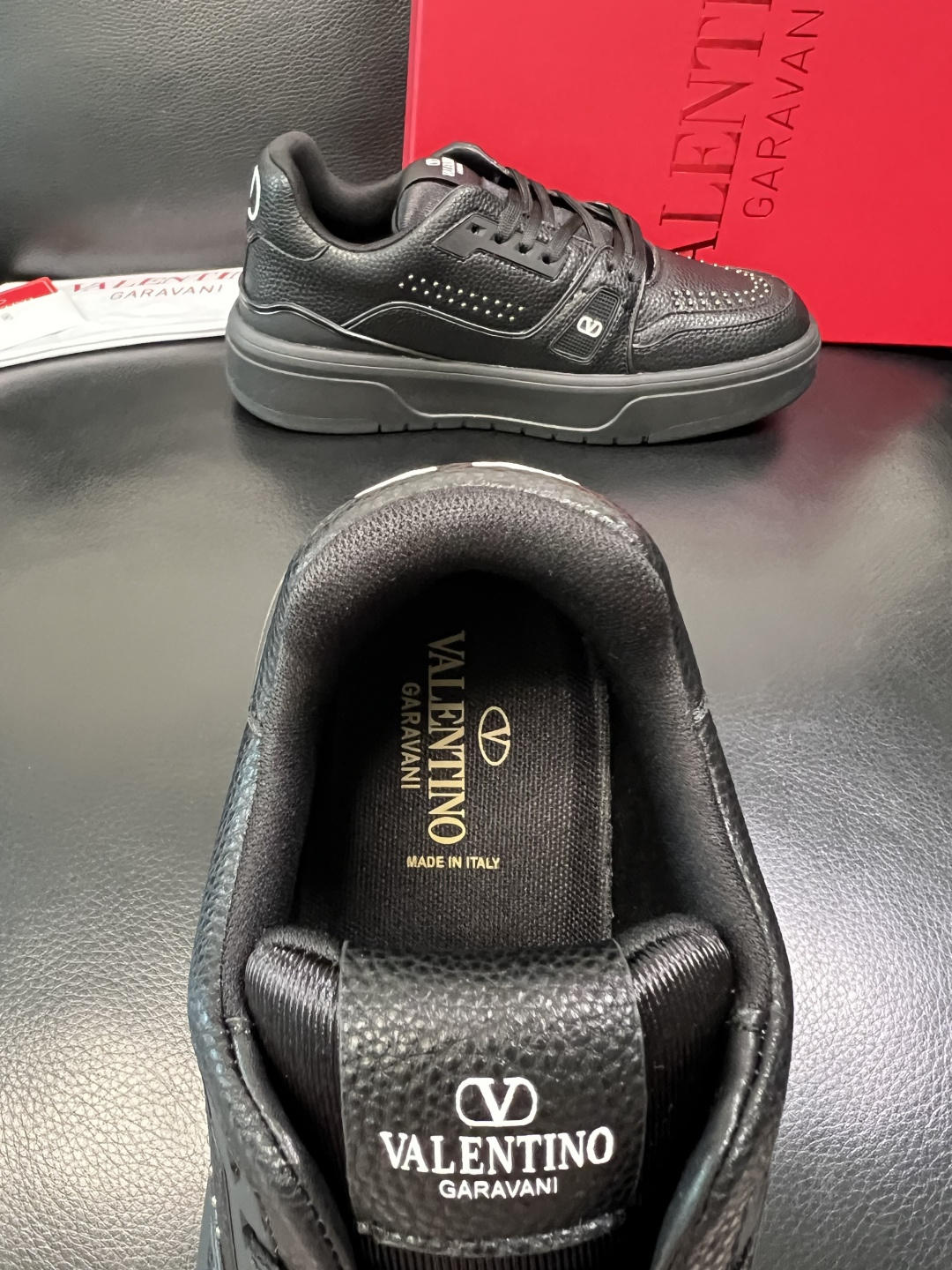 VALENTINO 高品质 顶级工艺品 华伦天奴，运动板鞋专柜同步，鞋面意大利进口，高品质拼接缤纷色彩复