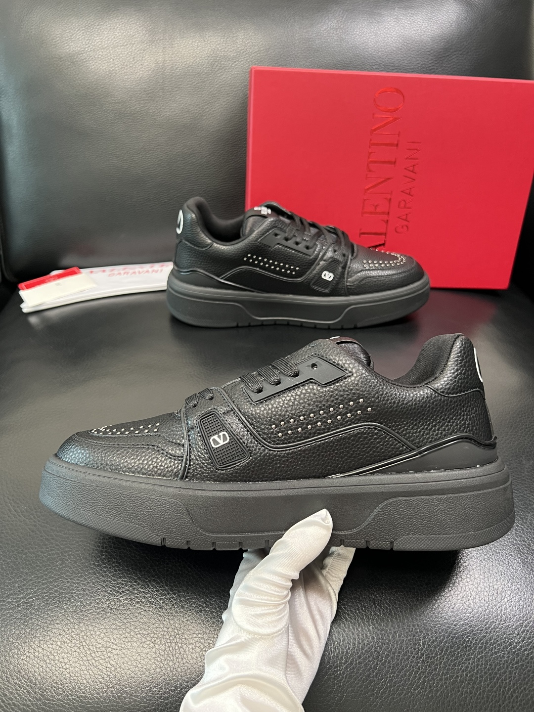 VALENTINO 高品质 顶级工艺品 华伦天奴，运动板鞋专柜同步，鞋面意大利进口，高品质拼接缤纷色彩复