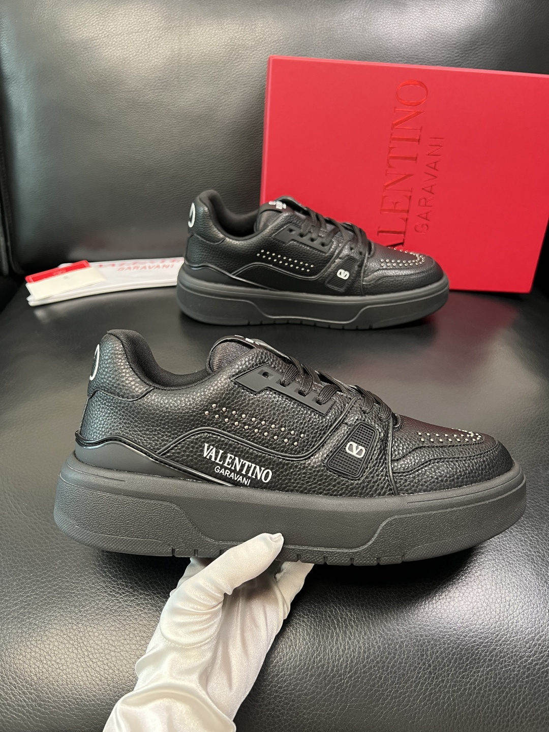 VALENTINO 高品质 顶级工艺品 华伦天奴，运动板鞋专柜同步，鞋面意大利进口，高品质拼接缤纷色彩复