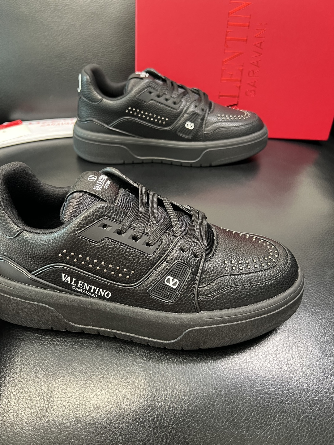 VALENTINO 高品质 顶级工艺品 华伦天奴，运动板鞋专柜同步，鞋面意大利进口，高品质拼接缤纷色彩复