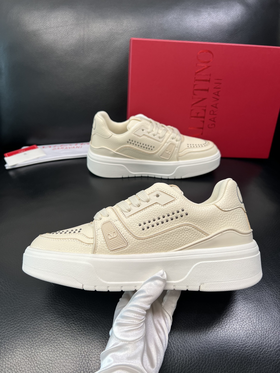 VALENTINO 高品质 顶级工艺品 华伦天奴，运动板鞋专柜同步，鞋面意大利进口，高品质拼接缤纷色彩复