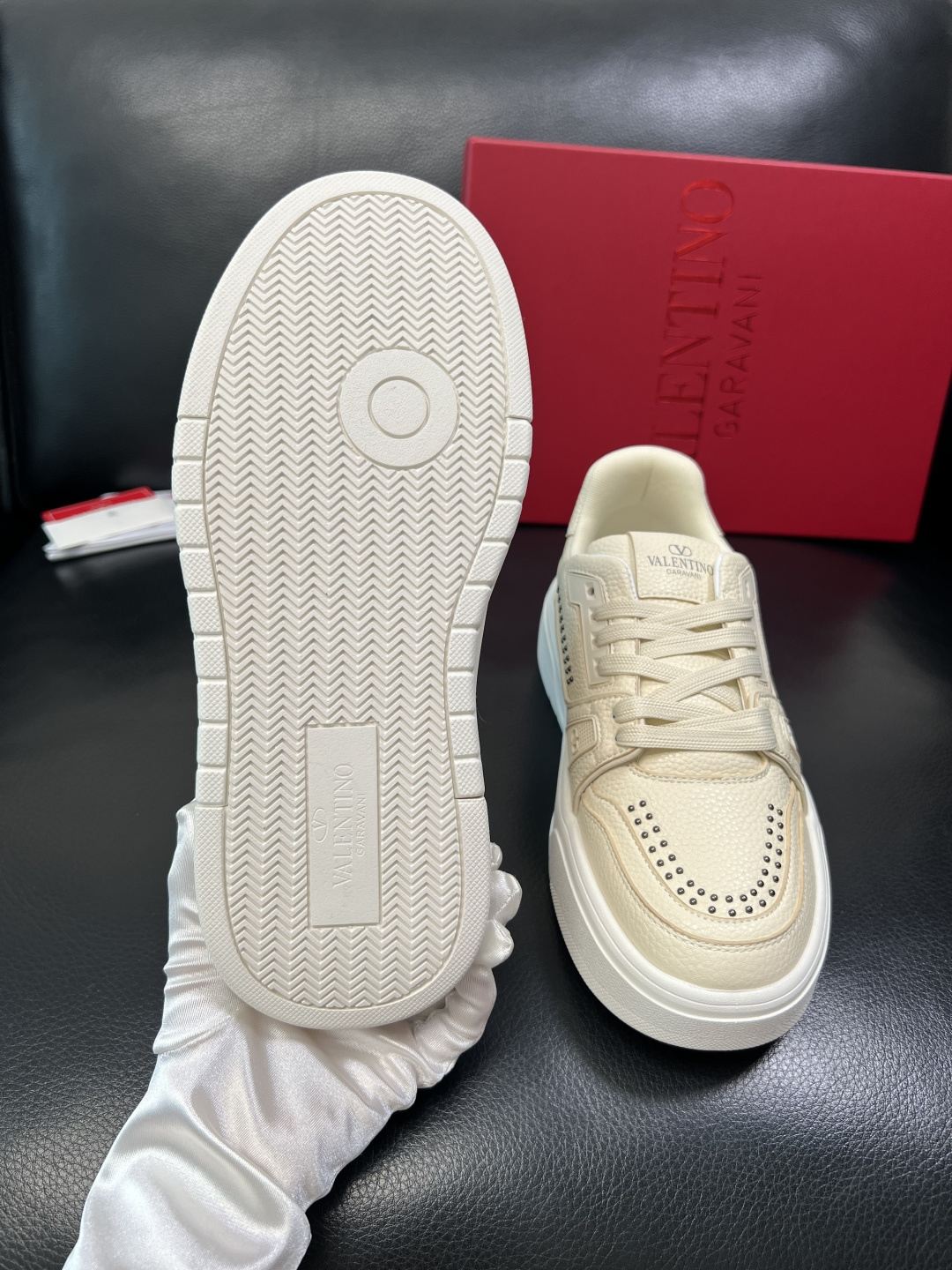 VALENTINO 高品质 顶级工艺品 华伦天奴，运动板鞋专柜同步，鞋面意大利进口，高品质拼接缤纷色彩复