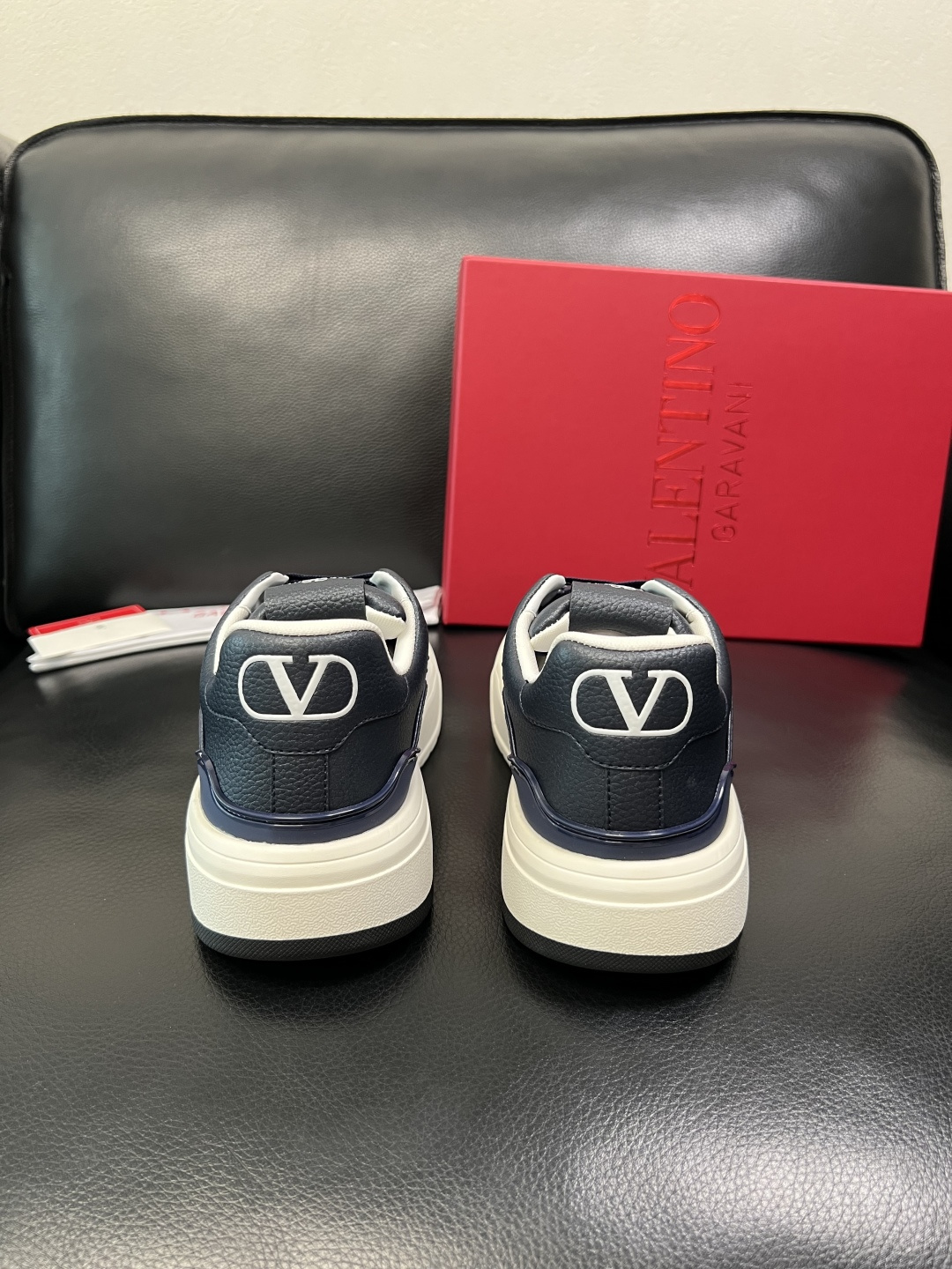 VALENTINO 高品质 顶级工艺品 华伦天奴，运动板鞋专柜同步，鞋面意大利进口，高品质拼接缤纷色彩复