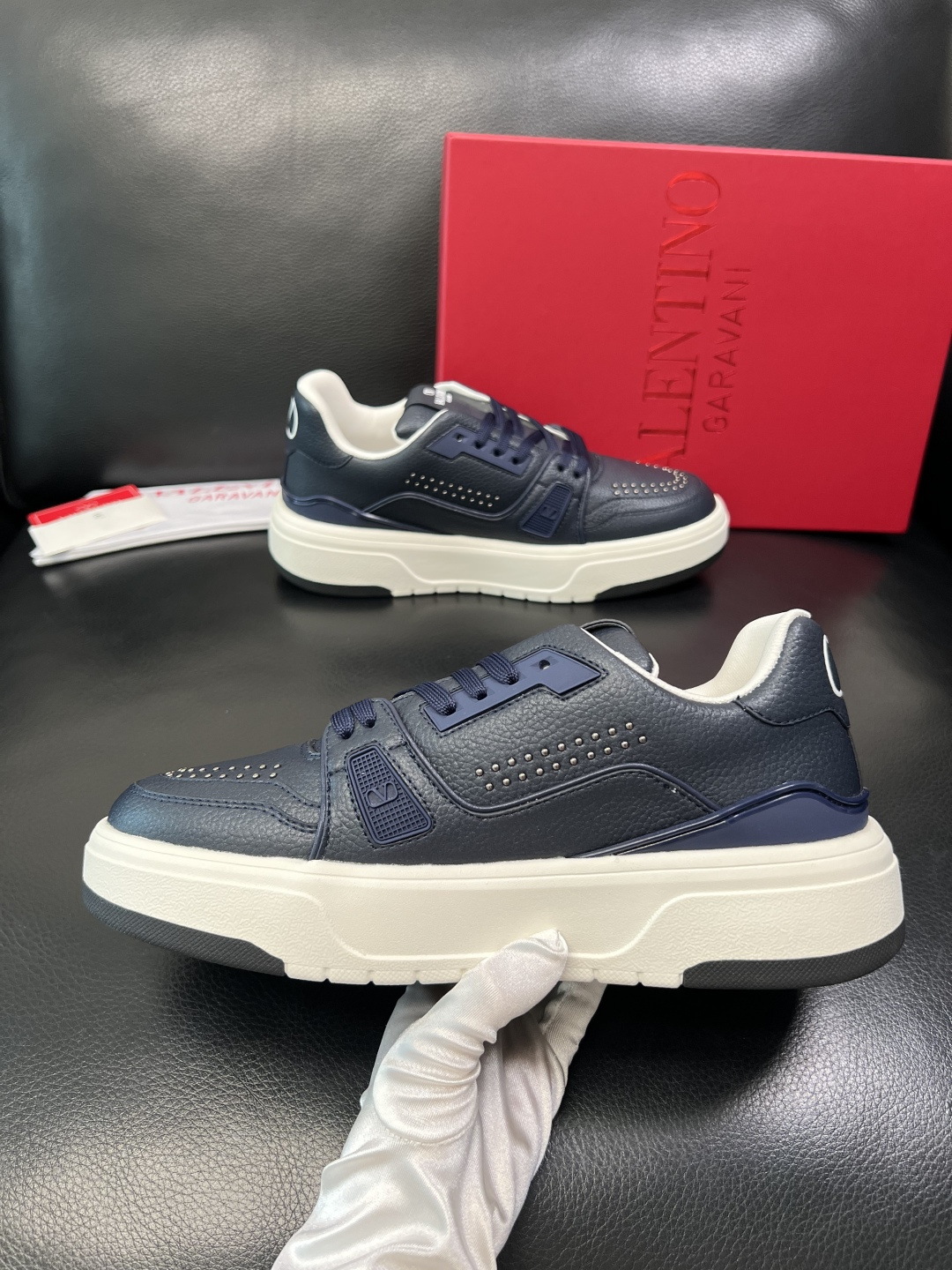 VALENTINO 高品质 顶级工艺品 华伦天奴，运动板鞋专柜同步，鞋面意大利进口，高品质拼接缤纷色彩复