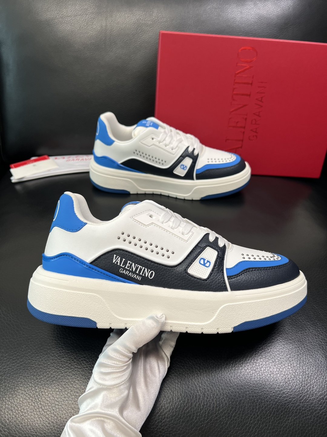 VALENTINO 高品质 顶级工艺品 华伦天奴，运动板鞋专柜同步，鞋面意大利进口，高品质拼接缤纷色彩复