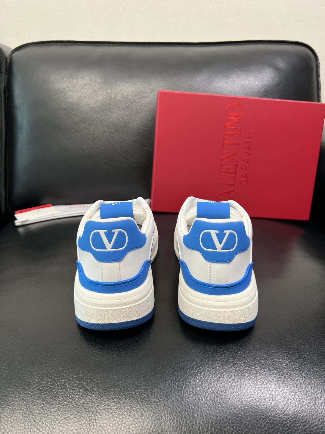 VALENTINO 高品质 顶级工艺品 华伦天奴，运动板鞋专柜同步，鞋面意大利进口，高品质拼接缤纷色彩复