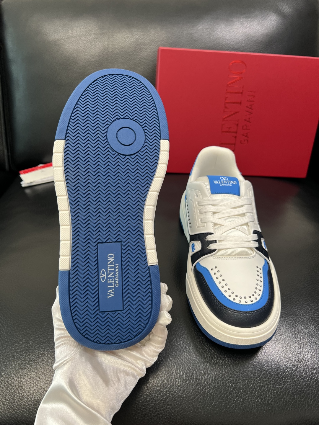 VALENTINO 高品质 顶级工艺品 华伦天奴，运动板鞋专柜同步，鞋面意大利进口，高品质拼接缤纷色彩复