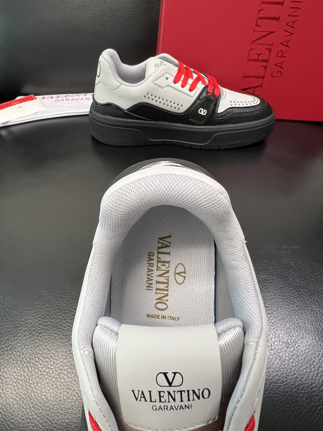 VALENTINO 高品质 顶级工艺品 华伦天奴，运动板鞋专柜同步，鞋面意大利进口，高品质拼接缤纷色彩复