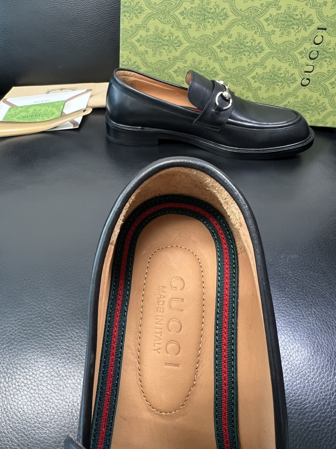 Gucci 顶级工艺品 古奇 皮鞋系列专柜同步 原厂配置，意大利进口原版牛皮，进口水染牛里 ，鞋底：原厂