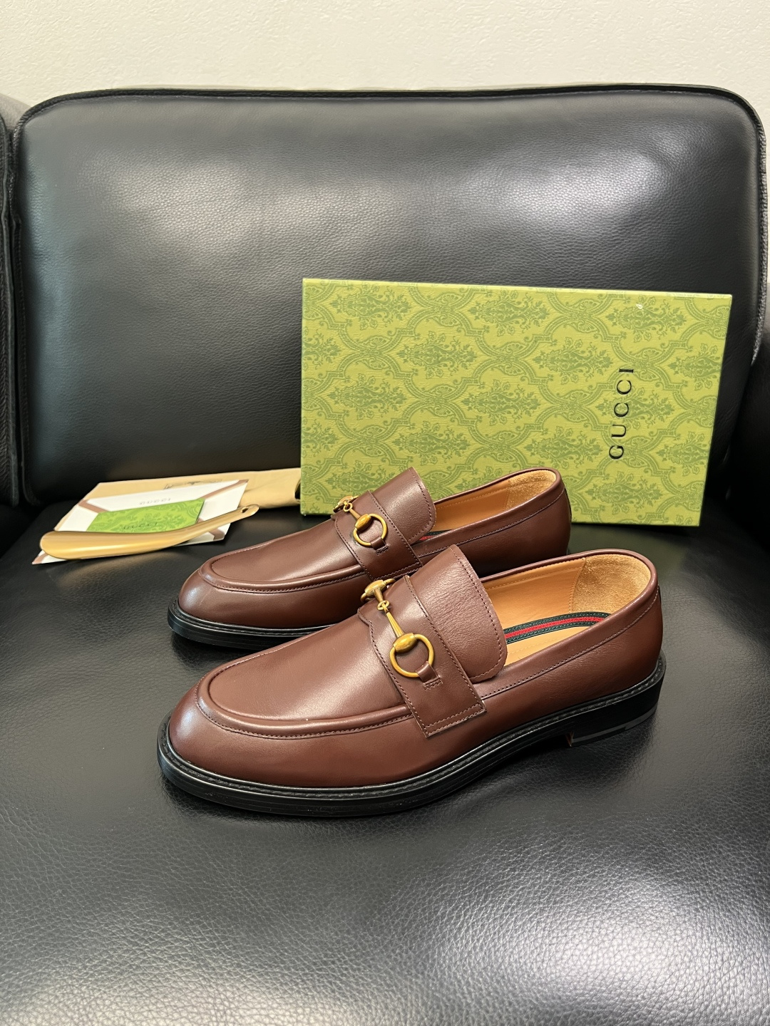 Gucci 顶级工艺品 古奇 皮鞋系列专柜同步 原厂配置，意大利进口原版牛皮，进口水染牛里 ，鞋底：原厂