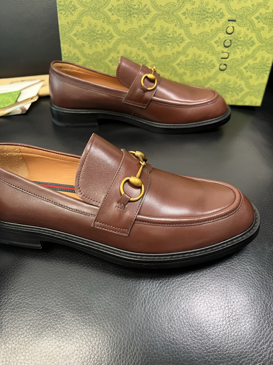 Gucci 顶级工艺品 古奇 皮鞋系列专柜同步 原厂配置，意大利进口原版牛皮，进口水染牛里 ，鞋底：原厂