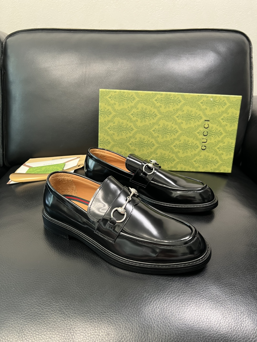 Gucci 顶级工艺品 古奇 皮鞋系列专柜同步 原厂配置，意大利进口原版牛皮，进口水染牛里 ，鞋底：原厂