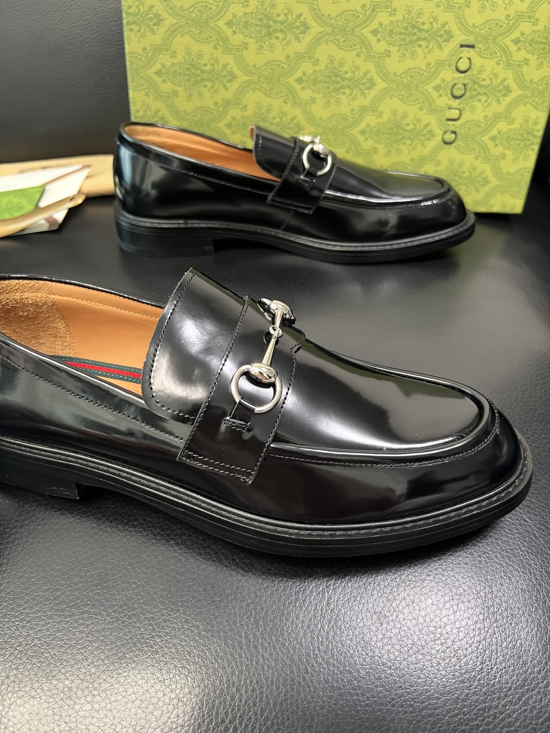 Gucci 顶级工艺品 古奇 皮鞋系列专柜同步 原厂配置，意大利进口原版牛皮，进口水染牛里 ，鞋底：原厂