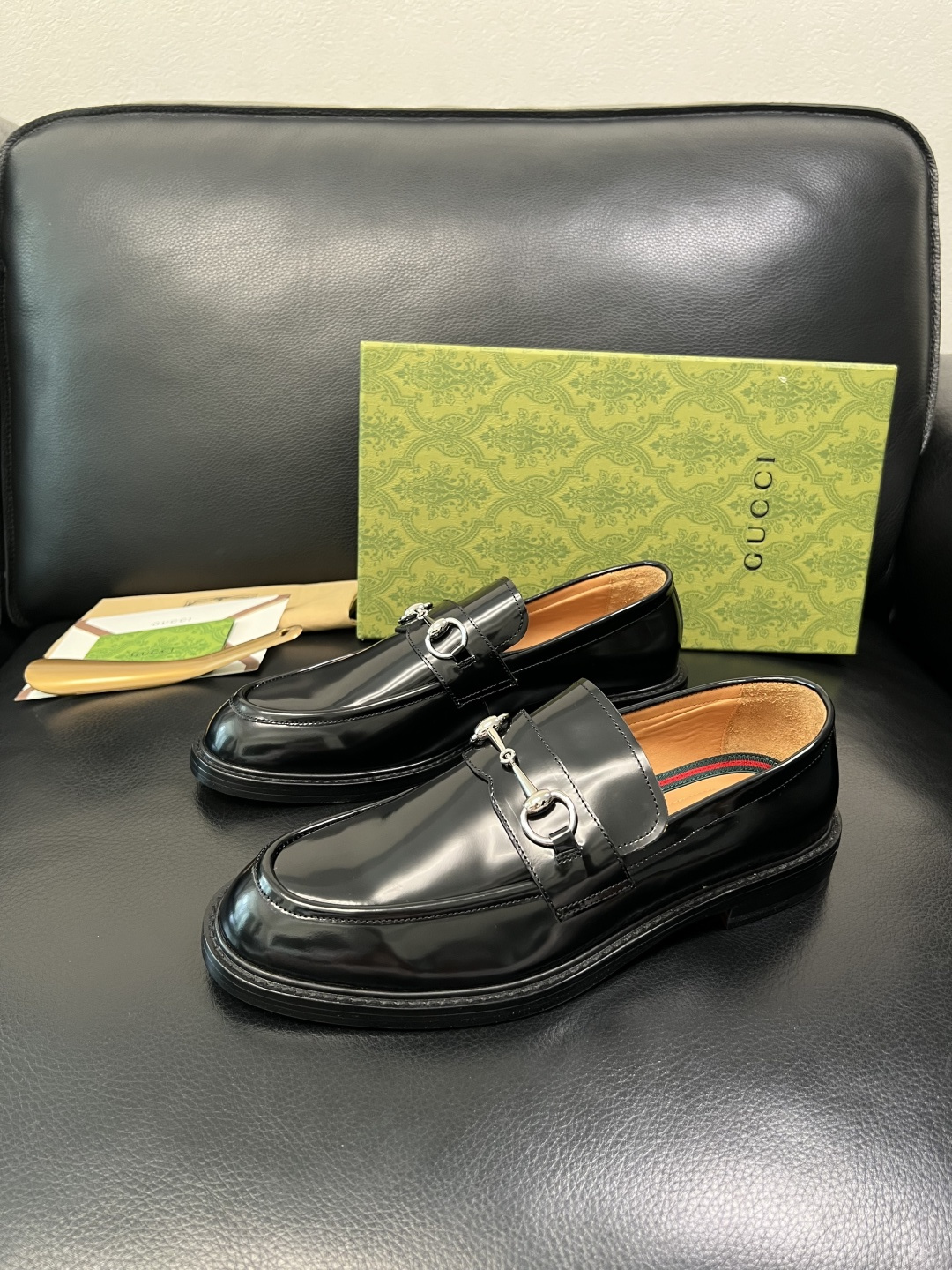 Gucci 顶级工艺品 古奇 皮鞋系列专柜同步 原厂配置，意大利进口原版牛皮，进口水染牛里 ，鞋底：原厂