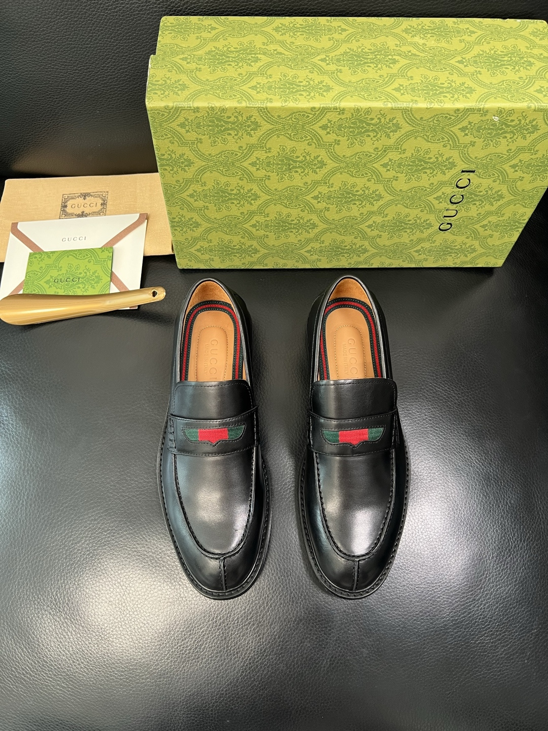 Gucci 顶级工艺品 古奇 皮鞋系列专柜同步 原厂配置，意大利进口原版牛皮，进口水染牛里 ，鞋底：原厂