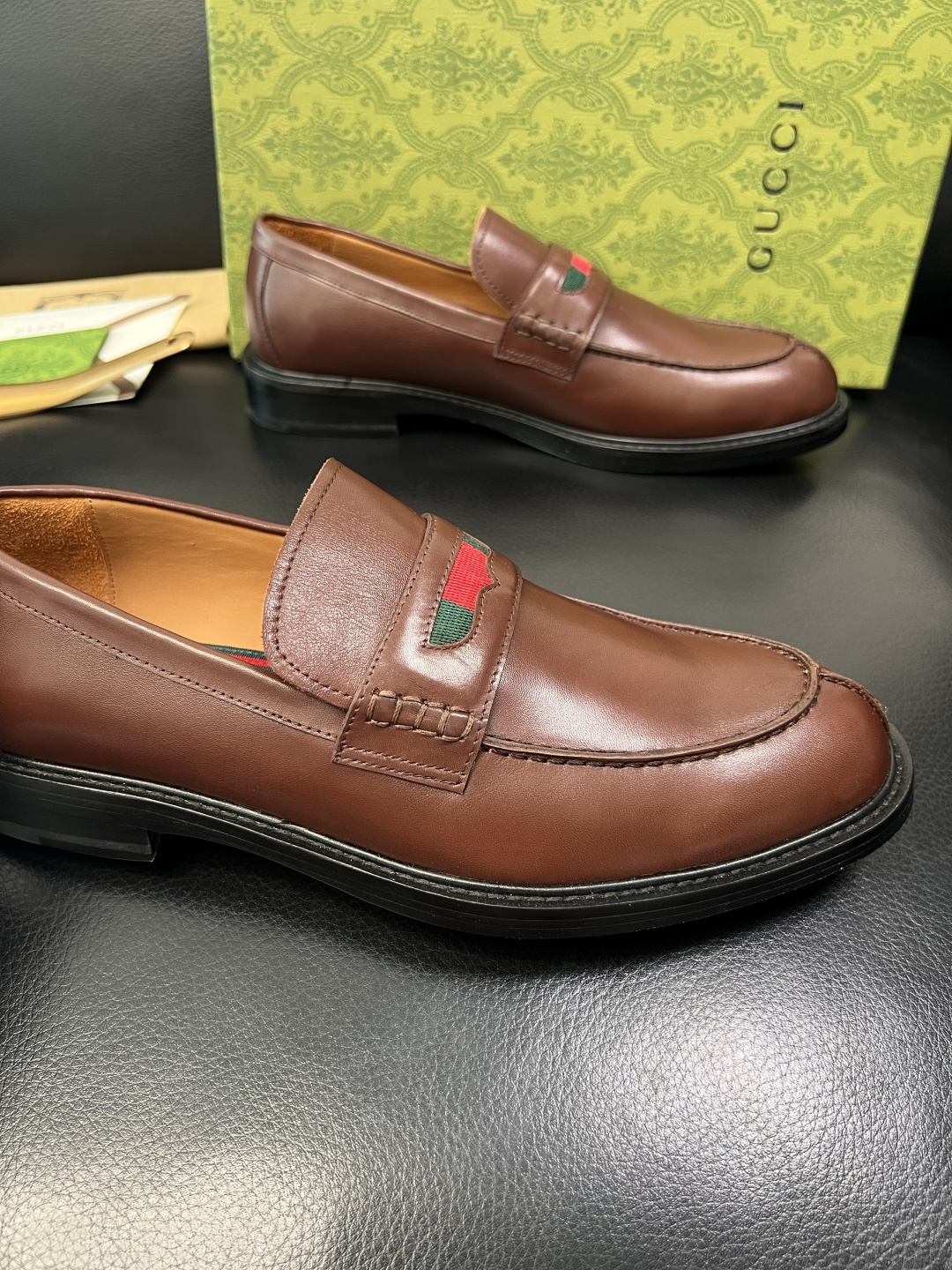 Gucci 顶级工艺品 古奇 皮鞋系列专柜同步 原厂配置，意大利进口原版牛皮，进口水染牛里 ，鞋底：原厂