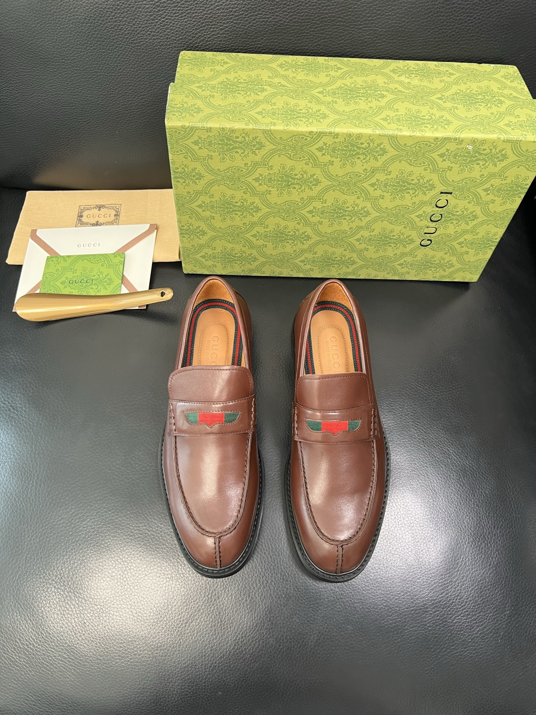 Gucci 顶级工艺品 古奇 皮鞋系列专柜同步 原厂配置，意大利进口原版牛皮，进口水染牛里 ，鞋底：原厂